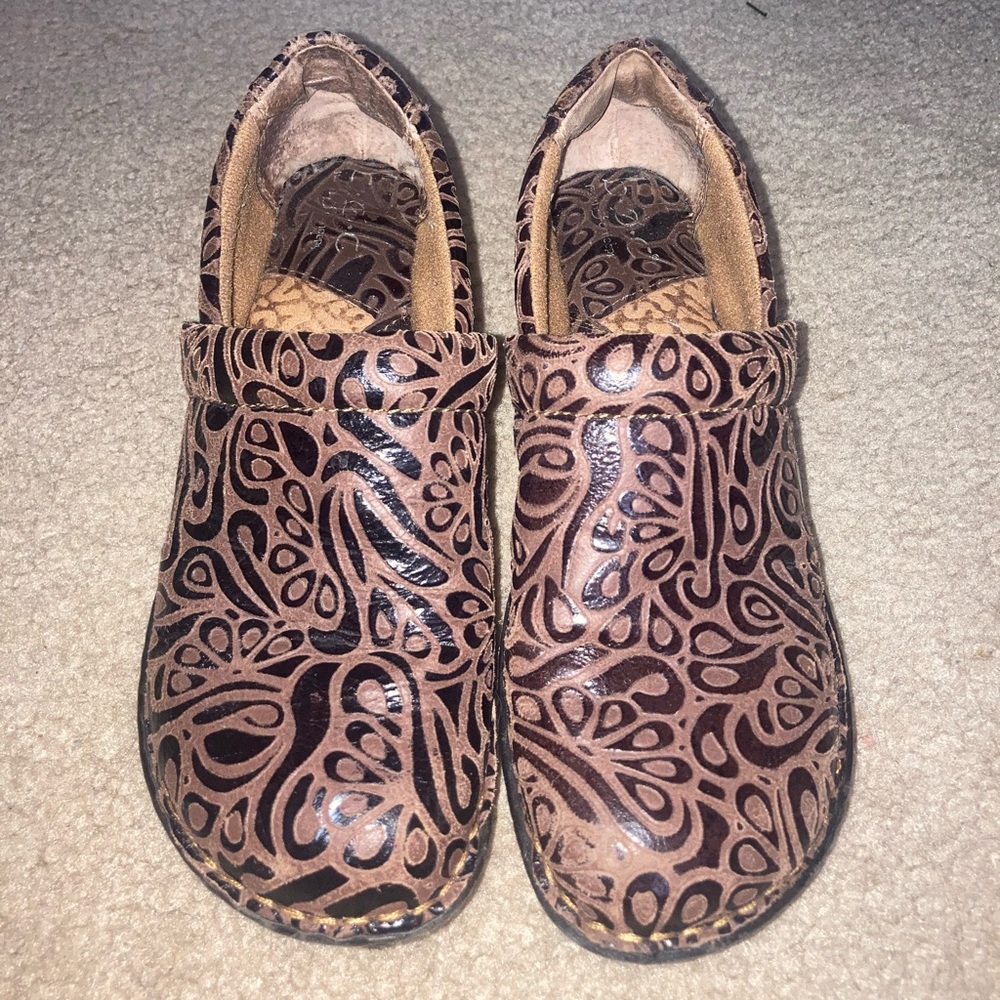 BOC Brown Clogs